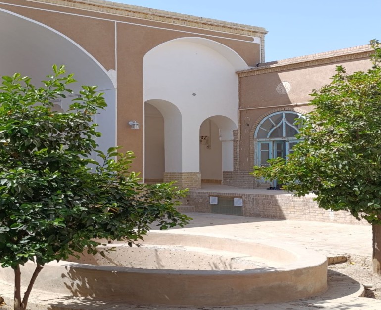 اقامتگاه وبومگردی عبدالرزاق 